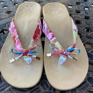 NEW w/o Tag Vionic Bella II Multi Colors Toe Post Sandal Orthotic Arch Support